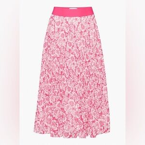Aritzia Pink Wilfred Twirl Pleated Skirt